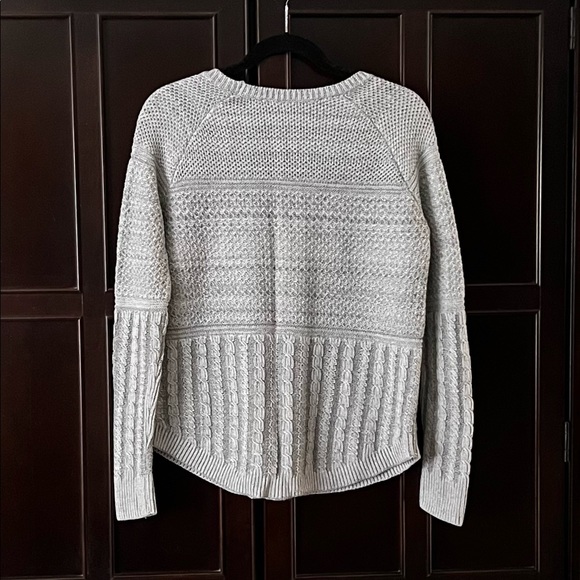 Athleta Borealis Sweater - Color Grey Size Small - Picture 9 of 9